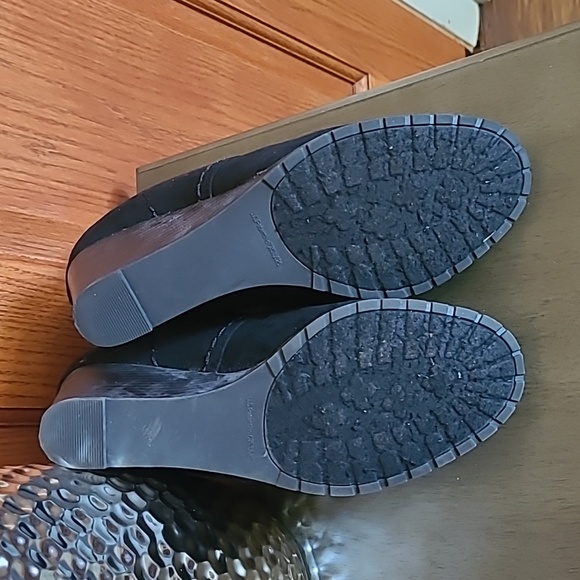 Authentic American Heritage So, 8 med, black wedge booties - Picture 7 of 8